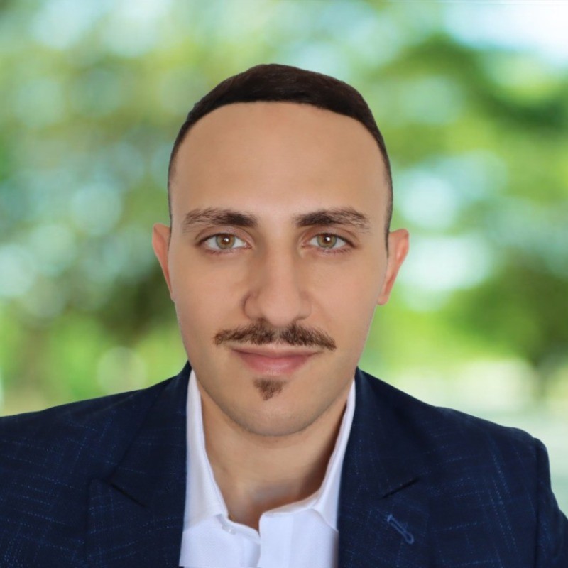 Elias Abiadal — professional headshot